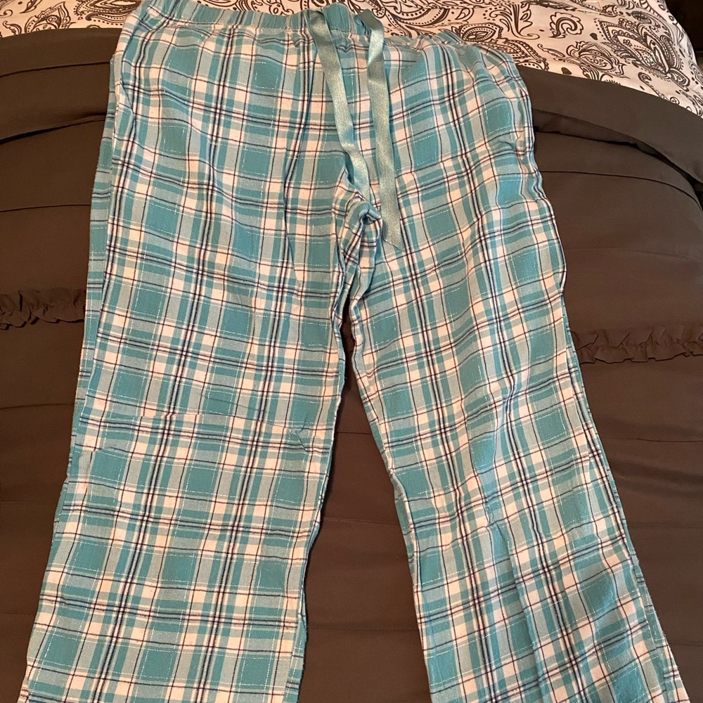 Pajama set - Picture 3 of 4